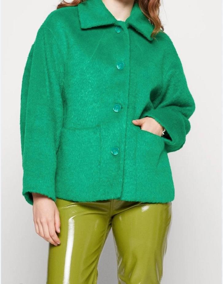 Korte groene mantel xxl harige jas zeegroene hippe coat, Kleding | Dames, Jassen | Winter, Zo goed als nieuw, Maat 46/48 (XL) of groter
