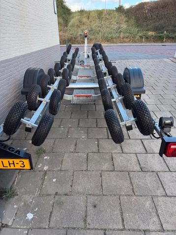 Te koop Pega R liner beschikbaar voor biedingen
