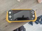 Nintendo Switch Lite Geel met Beschermhoes, Spelcomputers en Games, Spelcomputers | Nintendo Switch Lite, Ophalen, Geel, Zo goed als nieuw