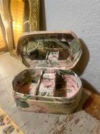 Vintage brocante sieradendoosje stoffen Franse doos spiegel, Ophalen of Verzenden