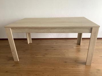 Houten tafel te koop 15 euro