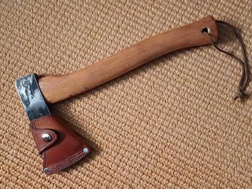 Prachtig licht model trekking/campingbijl hatchet beschikbaar voor biedingen