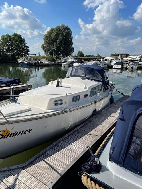 Leuke Tornado 770 boot te koop €1000.-, Watersport en Boten, Motorboten en Motorjachten, Gebruikt, Polyester, Benzine, Ophalen of Verzenden