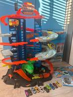 Hot wheels city ultimate garage T-rex 90 cm incl 12 autos, Ophalen, Racebaan, Zo goed als nieuw, Hot Wheels
