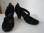 Zwarte leren pumps met gesp (40, Cinderella), Pumps, Zwart, Ophalen of Verzenden, Zo goed als nieuw
