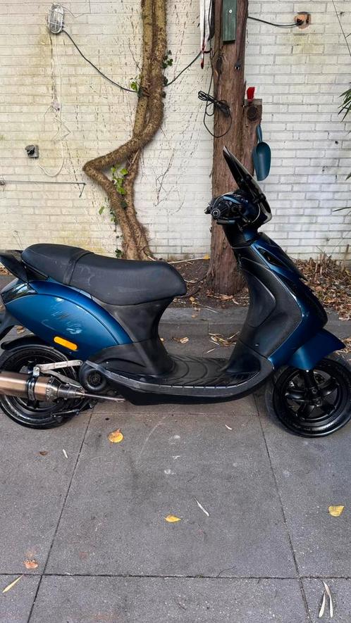Piaggio Zip, Fietsen en Brommers, Snorfietsen en Snorscooters, Gebruikt, Overige merken, Benzine, Ophalen