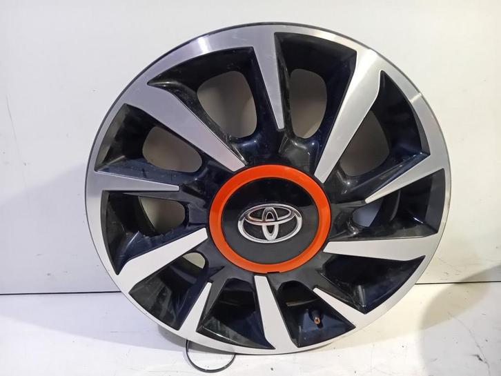 Velg Toyota Aygo Toyota Aygo, Auto-onderdelen, Banden en Velgen, Band(en), 15 inch, Gebruikt, Ophalen of Verzenden