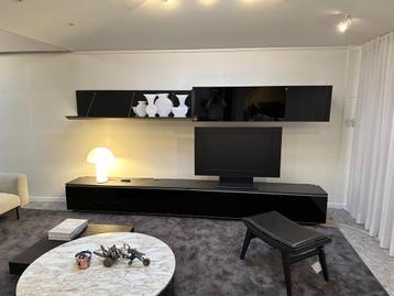 B&B Italia, televisie wandopstelling Pab, NIEUW ! beschikbaar voor biedingen