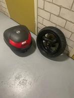 Kymco agility koffer en voorband, Fietsen en Brommers, Brommeronderdelen | Scooters, Ophalen of Verzenden, Zo goed als nieuw, Overige typen