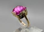 Gouden antieke ring met edelsteen robijn. 2025/383, Ophalen of Verzenden, Goud, Ring, Met edelsteen