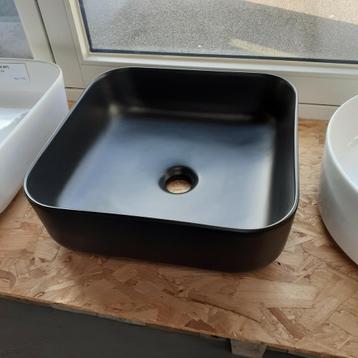 UITVERKOOP! Mat zwarte waskom + 5 jaar garantie, Jarvo 39 beschikbaar voor biedingen