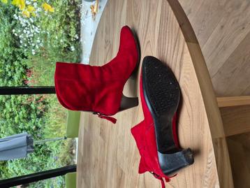 Linea zeta suede laarsjes rood 39 beschikbaar voor biedingen