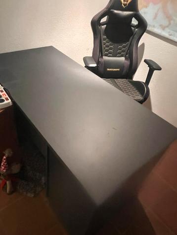 GERMANIA Pc-bureau 0484, zo goed als nieuw beschikbaar voor biedingen