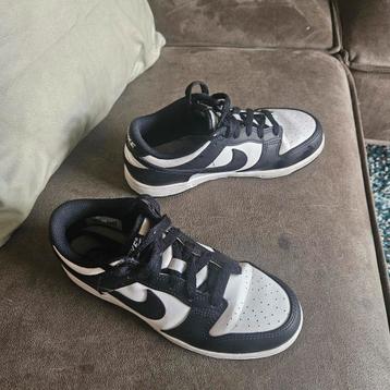 Nike Dunk Low - Maat 34 Zwart-wit beschikbaar voor biedingen