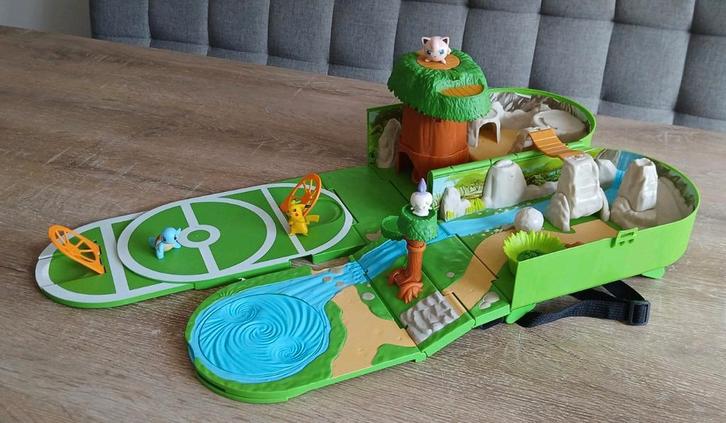 Pokemon carry case playset convertible rugzak bandai setje, Kinderen en Baby's, Speelgoed | Overig, Jongen of Meisje, Ophalen of Verzenden