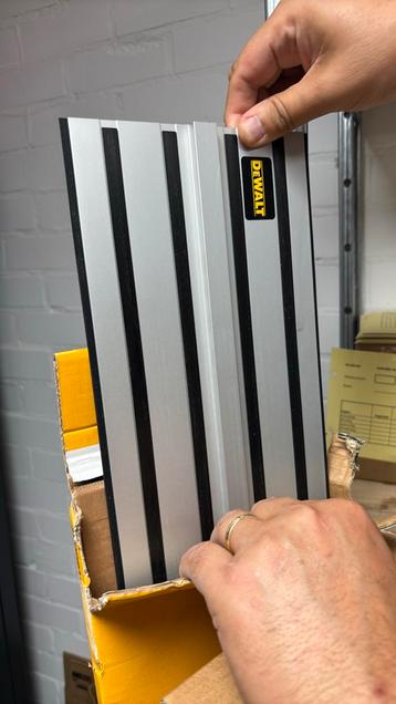 Nieuw in verpakking: DeWALT DWS5022 Geleiderail 1500mm beschikbaar voor biedingen