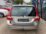Volvo V70 2.0 Momentum H.LEER / XENON / PDC / TREKHAAK, Voorwielaandrijving, Gebruikt, Zwart, 4 cilinders