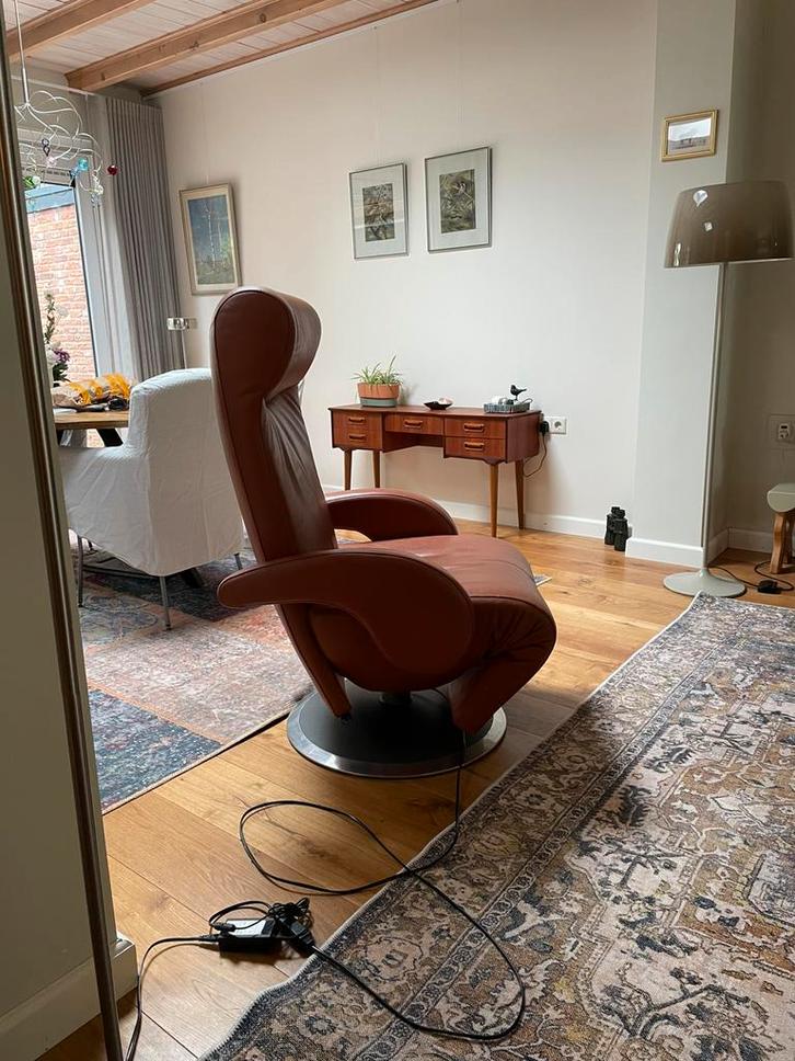 Mooie electrische leren fauteuil van Leolux type Helical, Huis en Inrichting, Fauteuils, 50 tot 75 cm, 75 tot 100 cm, Ophalen of Verzenden