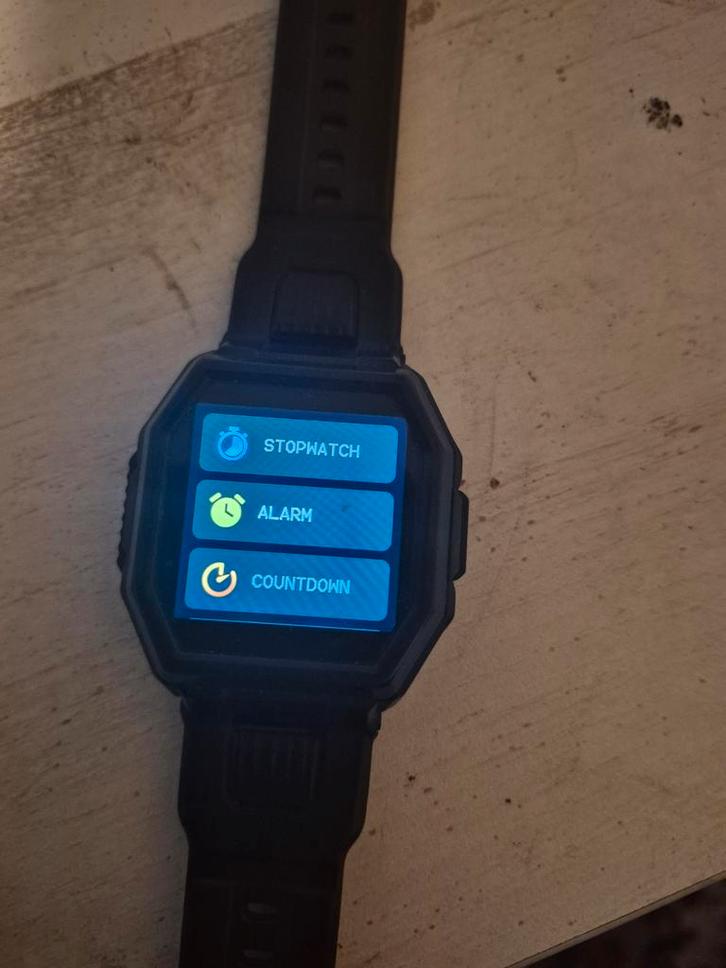 Smartwatch - Perfect voor Sport en Dagelijks Gebruik, Sieraden, Tassen en Uiterlijk, Smartwatches, Gebruikt, Android, Zwart, Afstand