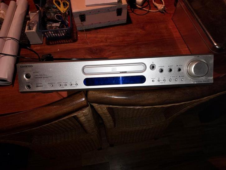 Cd speler inclusief radio versterker onkyo lees advertentie, Audio, Tv en Foto, Cd-spelers, Gebruikt, Overige merken, Ophalen of Verzenden