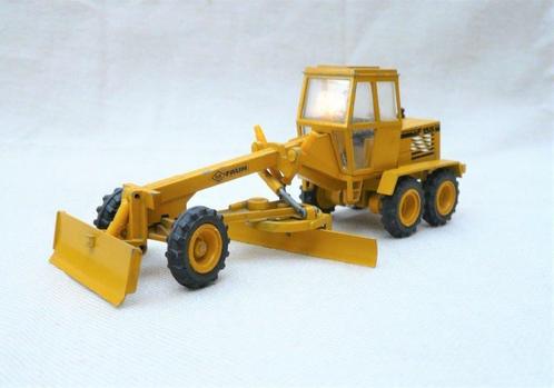 Conrad w. Germany 268 Faun f 155 grader. Schaal 1/50., Hobby en Vrije tijd, Modelauto's | 1:50, Gebruikt, Hijskraan, Tractor of Landbouw