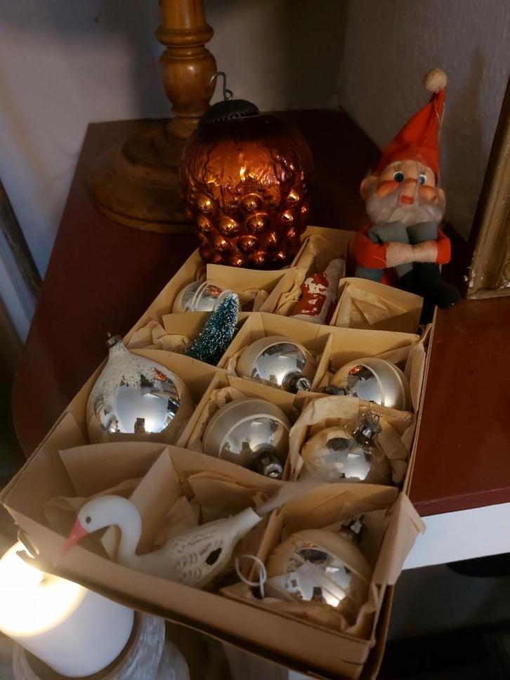 12 stuks antieke kerst ,, Diversen, Kerst, Zo goed als nieuw, Ophalen of Verzenden