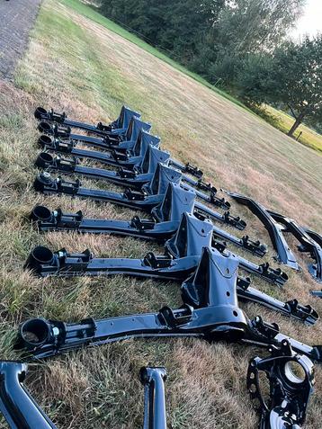 Verstevigde bmw e30 / e36 compact achteras ! beschikbaar voor biedingen
