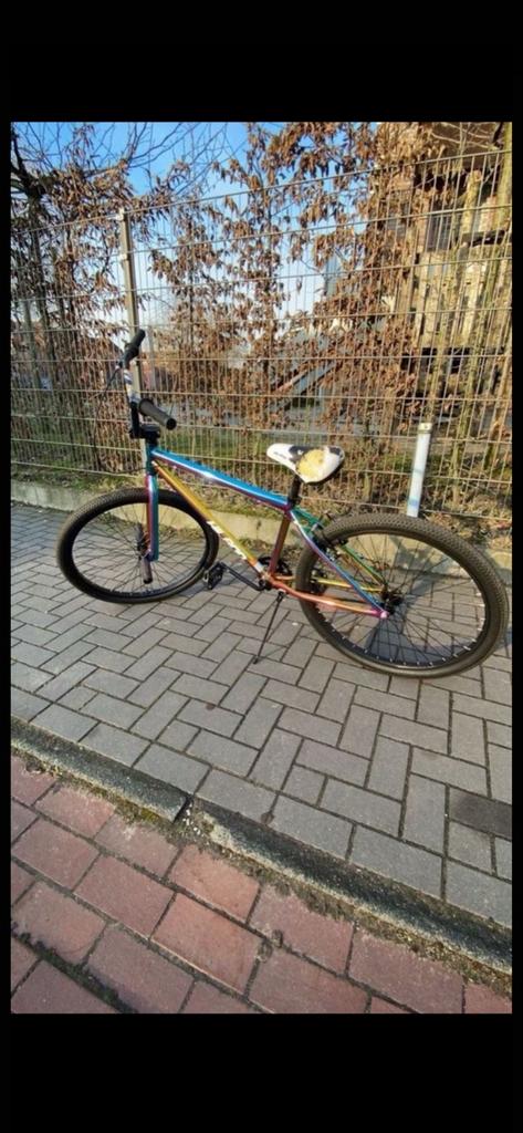 Blauw-gele BMX fiets in topstaat!, Fietsen en Brommers, Fietsen | Crossfietsen en BMX, Staal, Stuur 360° draaibaar, 20 tot 24 inch