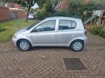 Toyota Yaris 1.3 16V 5DR 2001 Grijs, Auto's, Voorwielaandrijving, 1299 cc, 4 cilinders, 400 kg