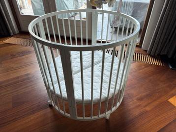 Buxibo ronde baby box "Lenny" met matras NIEUW beschikbaar voor biedingen