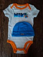 Nike romper met bijpassend mutsje., Nacht- of Onderkleding, Ophalen of Verzenden, Zo goed als nieuw, Nike