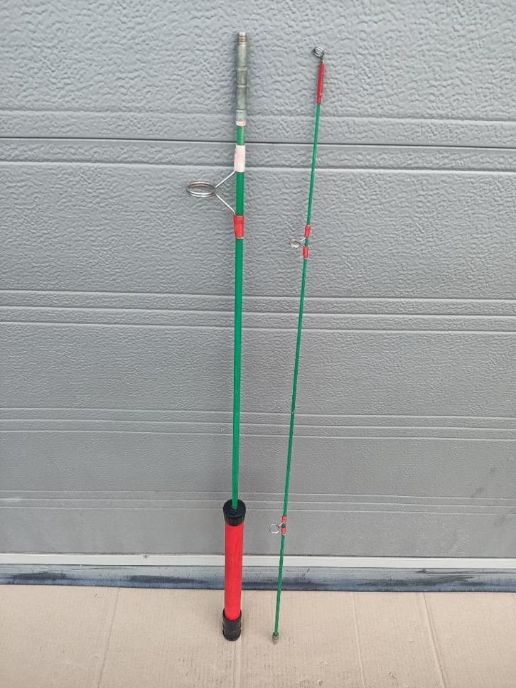 Spinhengel Groen Met Schroefsluiting 1,60 Meter 2-Delig, Watersport en Boten, Hengelsport | Roofvissen, Gebruikt, Werphengel, Ophalen