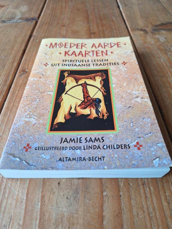 Het boek Moeder Aarde Kaarten - Jamie Sams, Boeken, Esoterie en Spiritualiteit, Gelezen, Achtergrond en Informatie, Spiritualiteit algemeen