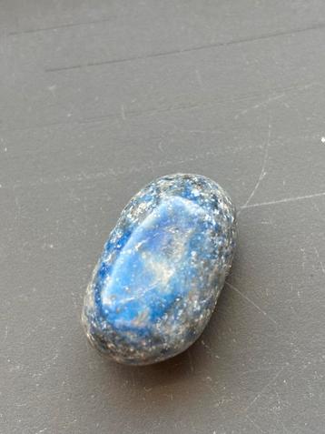 Lapis Lazuli Gepolijste Steen beschikbaar voor biedingen