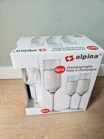 Champagneglazen 6 stuks nieuw beschikbaar voor biedingen