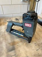 Te koop senco tacker voor Q nieten, Doe-het-zelf en Verbouw, Gereedschap | Handgereedschap, Ophalen, Gebruikt