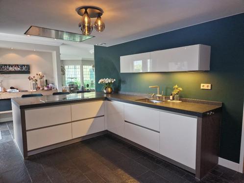 Complete greeploos hoogglans witte Keuken, Huis en Inrichting, Keuken | Complete keukens, Gebruikt, Overige typen, Wit, Graniet of Steen