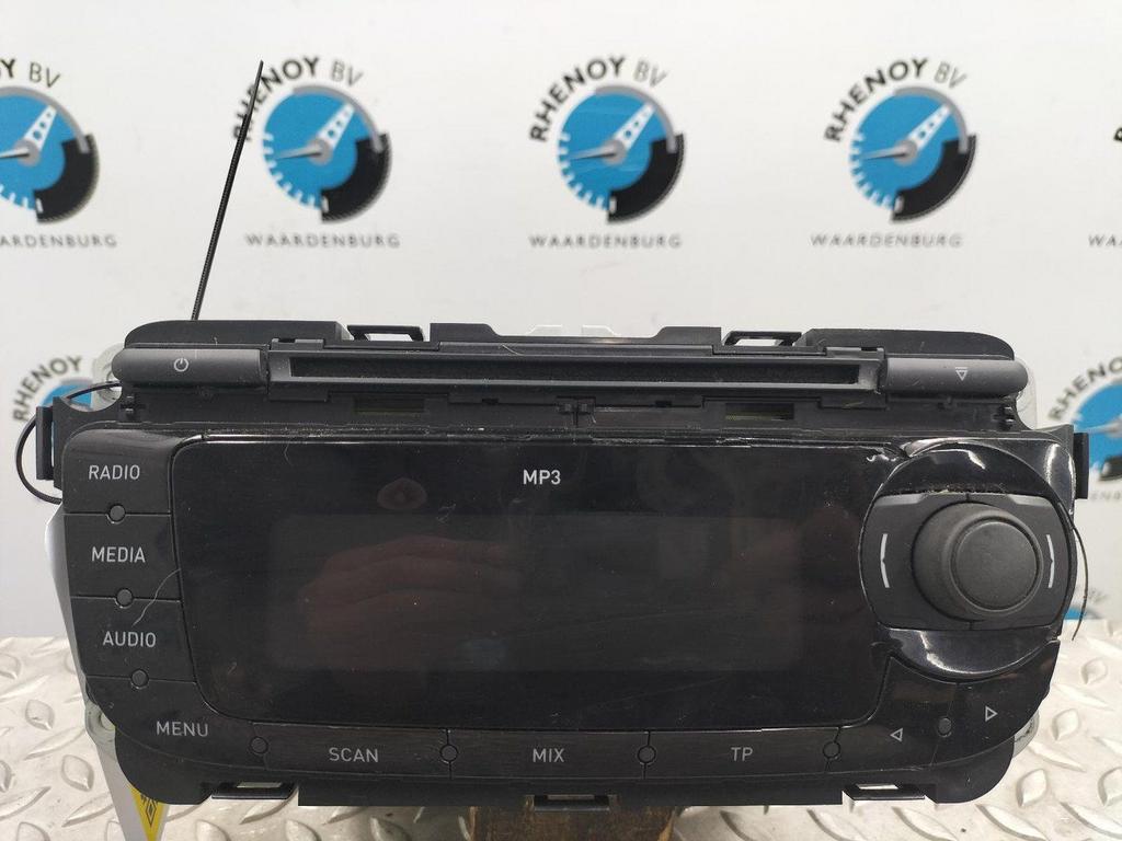 SEAT IBIZA 1.2 Club  RADIO 2010, Auto-onderdelen, Ophalen of Verzenden, Gebruikt, Stiba lid