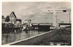 Spaarndam, Grote Sluis, Verzamelen, Ansichtkaarten | Nederland, Ophalen of Verzenden, 1940 tot 1960, Gelopen, Noord-Holland