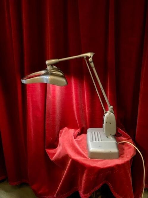 Dazor Flaoting Fixture c - Burolamp met vergrootglas - 1955, Huis en Inrichting, Lampen | Losse lampen, Ophalen