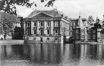 (377-631-005) Den Haag Mauritshuis beschikbaar voor biedingen