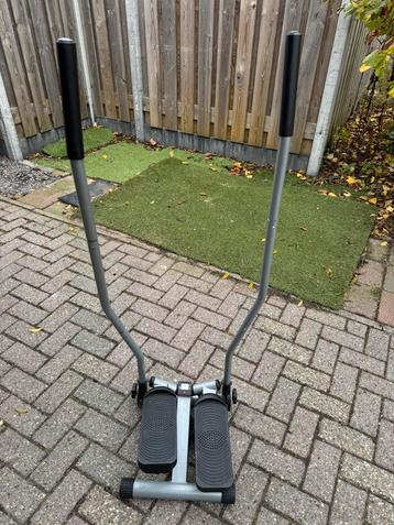 Crosstrainer stepper compact zie tekst beschikbaar voor biedingen
