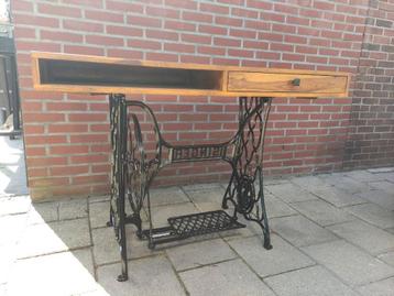 Unieke Side/Tables  beschikbaar voor biedingen