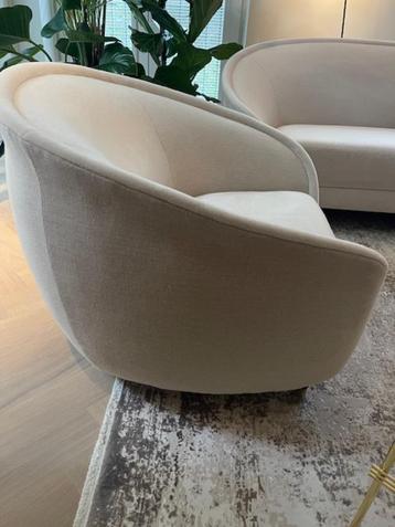 GUBI Revers Lounge Stoel in luxe uitvoering beschikbaar voor biedingen