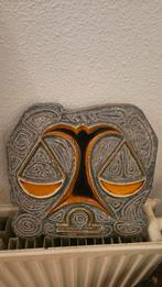 Vintage Westraven Utrecht Aardewerk Wandbord Weegschaal, Ophalen