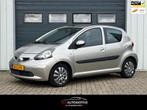 Toyota Aygo 1.0-12V + 5-deurs AIRCO / KANTELDAK / NAP, Auto's, Voorwielaandrijving, Gebruikt, 4 stoelen, Origineel Nederlands