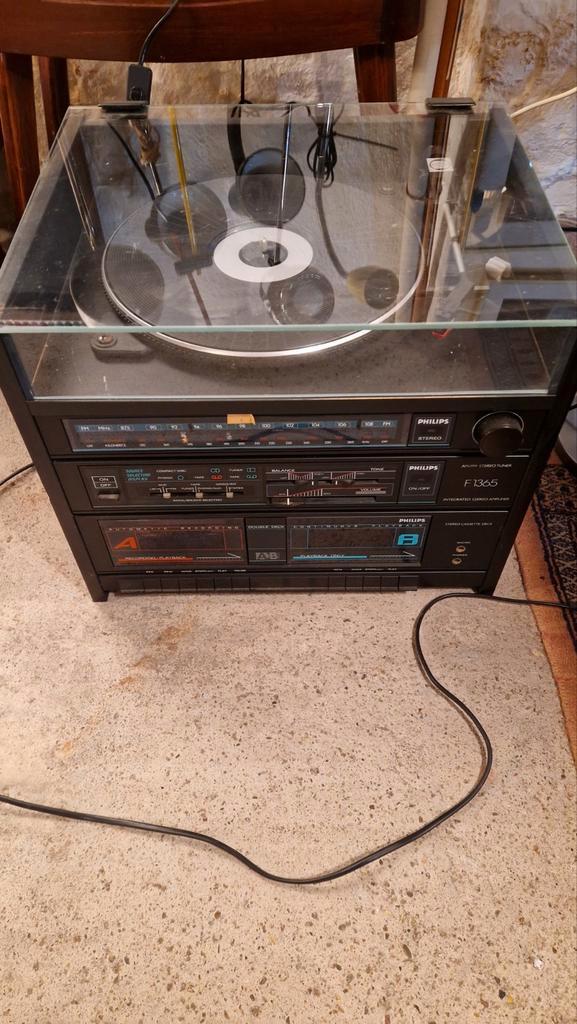 Philips Stereo Set - Platenspeler, Radio, Cassettedeck, Audio, Tv en Foto, Stereo-sets, Gebruikt, Cassettedeck, Tuner of Radio