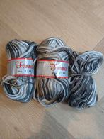 2,5 Bollen Fenna Wol - Grijs/Wit, Hobby en Vrije tijd, Breien en Haken, Ophalen of Verzenden, Zo goed als nieuw, Breien of Haken