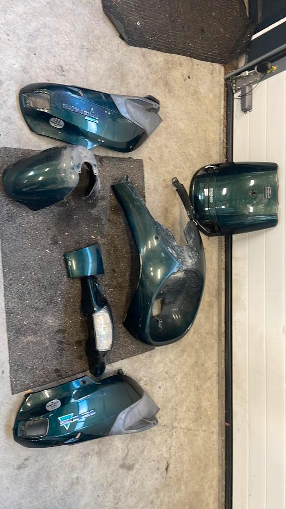 Piaggio skr kappenset compleet quartz skipper donker groen, Fietsen en Brommers, Brommeronderdelen | Algemeen, Gebruikt, Kap, Ophalen of Verzenden