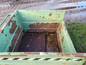 Kiepbak / kantelcontainer beschikbaar voor biedingen